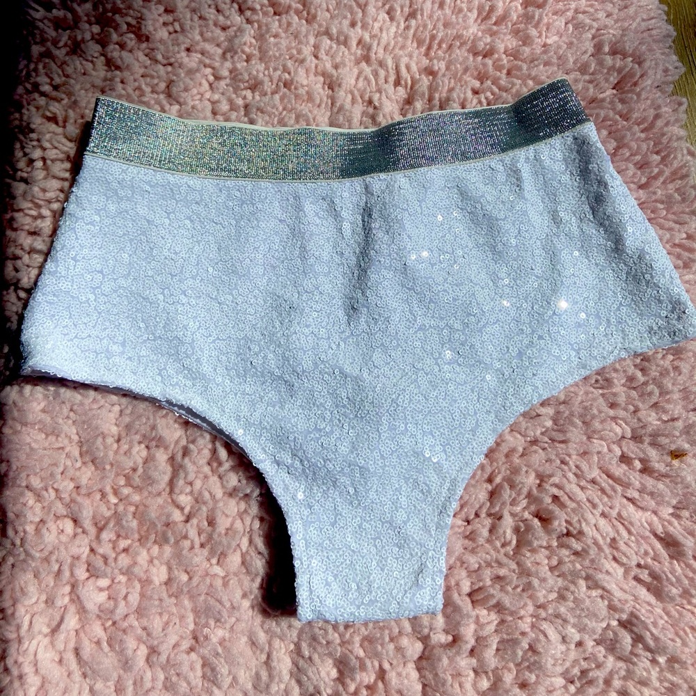J Valentine/IHR BOTTOMS ONLY!